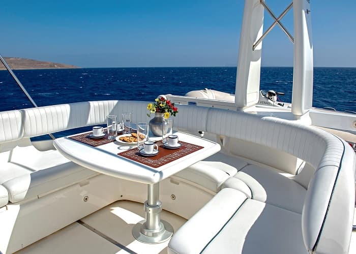 rent yacht athens greece