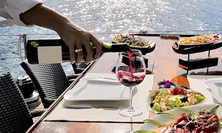 Yacht Rentals Greece, weekly yacht rentals in Greece