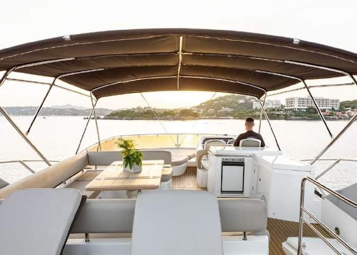 private yacht rental, sundeck motoryacht corfu, yacht rental Zakynthos