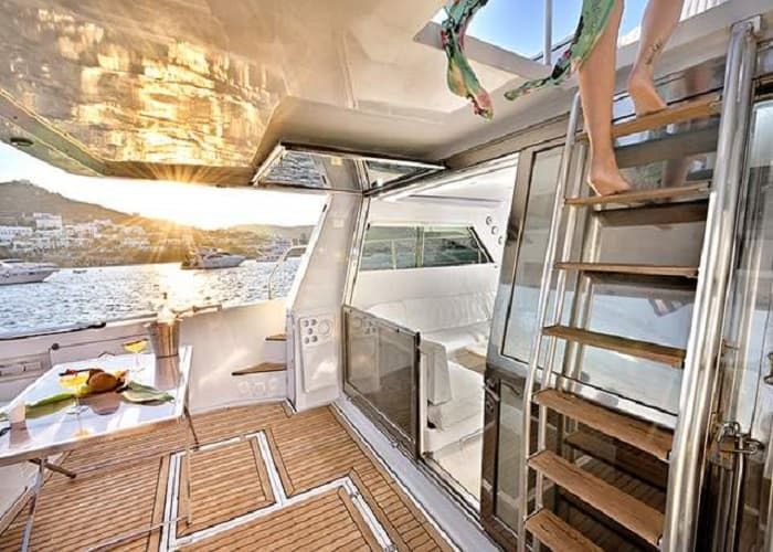 Luxury Yacht Rental, Mykonos Yacht Rentals