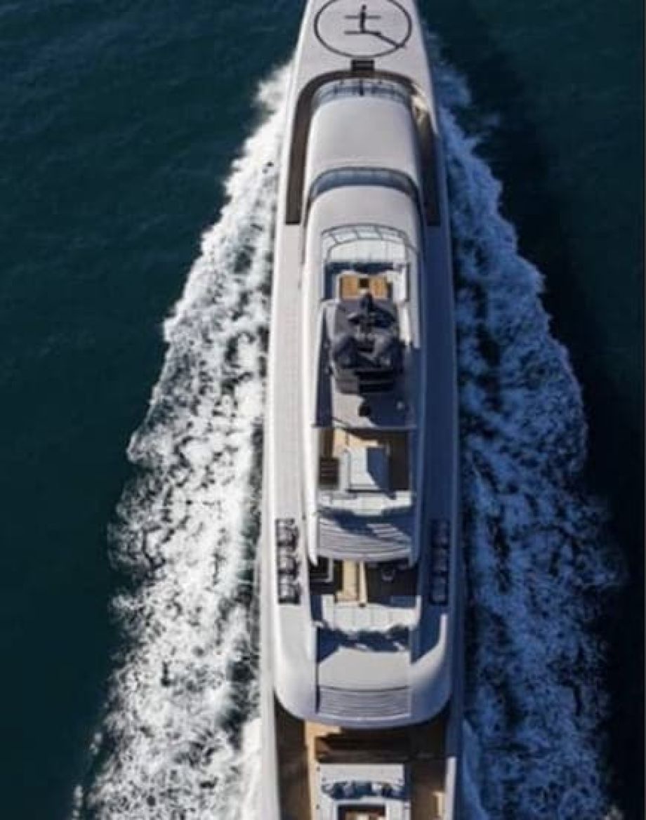 luxury yacht rent greece